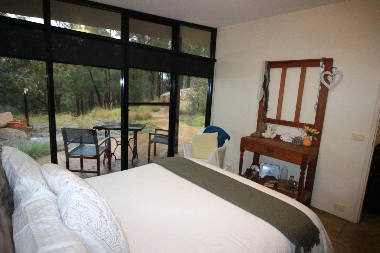 Down To Earth Farm Retreat Leilighet Sarsfield Eksteriør bilde